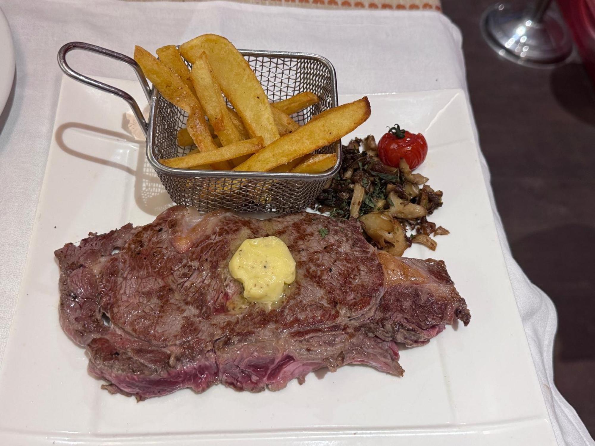 Logis Hotel Restaurant De La Paix Lodève Exteriér fotografie