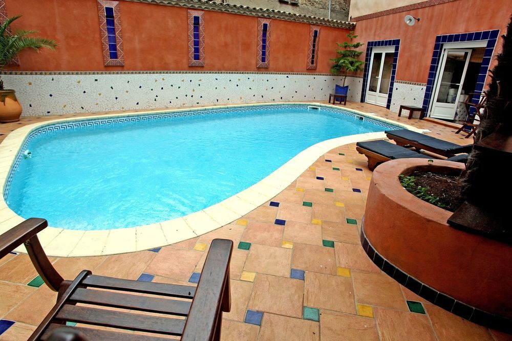 Logis Hotel Restaurant De La Paix Lodève Exteriér fotografie